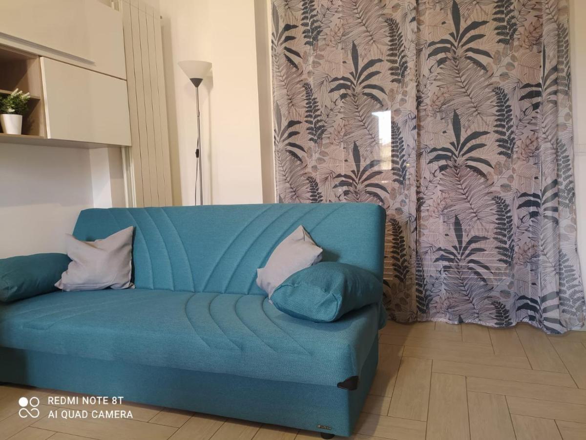 Casa Vacanza Indaco 菲乌米奇诺 外观 照片