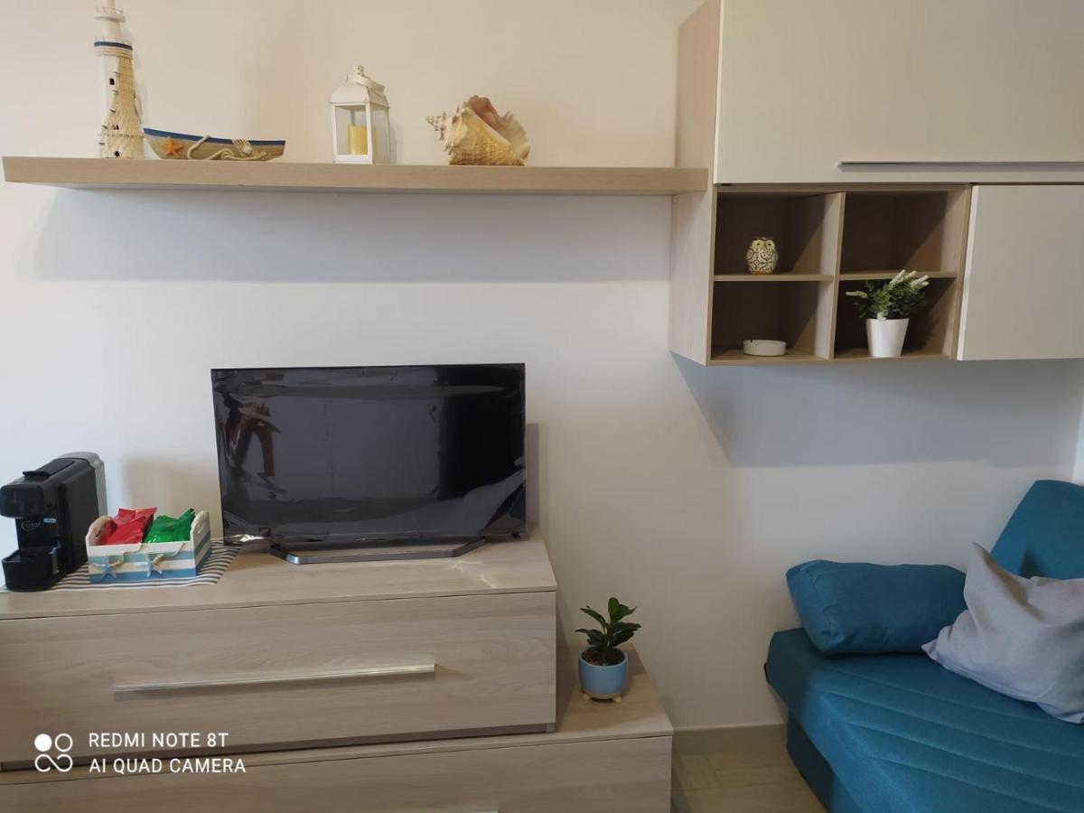 Casa Vacanza Indaco 菲乌米奇诺 外观 照片