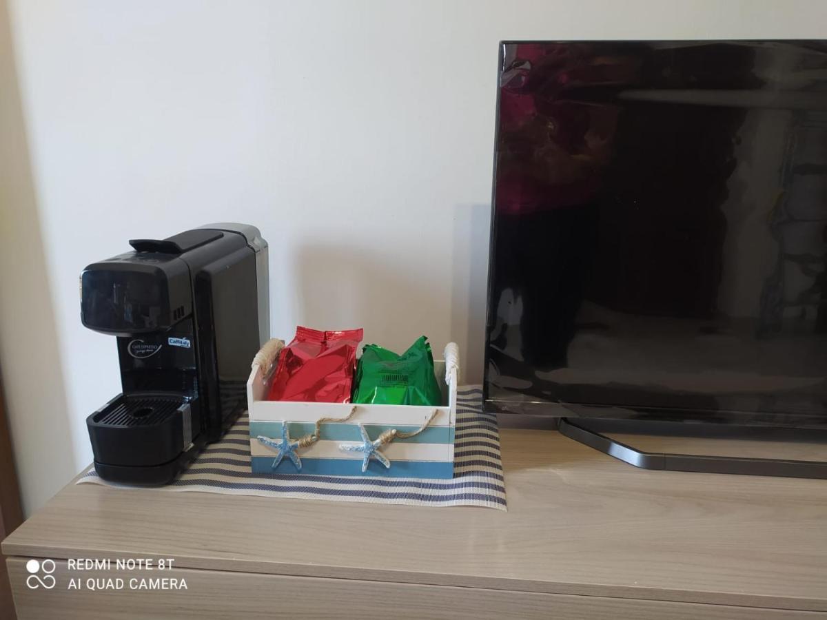 Casa Vacanza Indaco 菲乌米奇诺 外观 照片