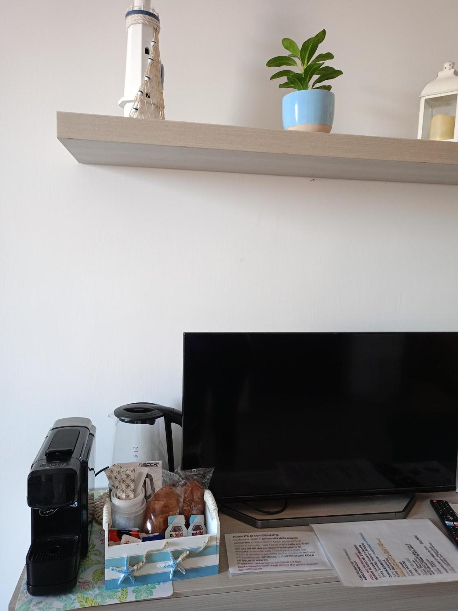 Casa Vacanza Indaco 菲乌米奇诺 外观 照片